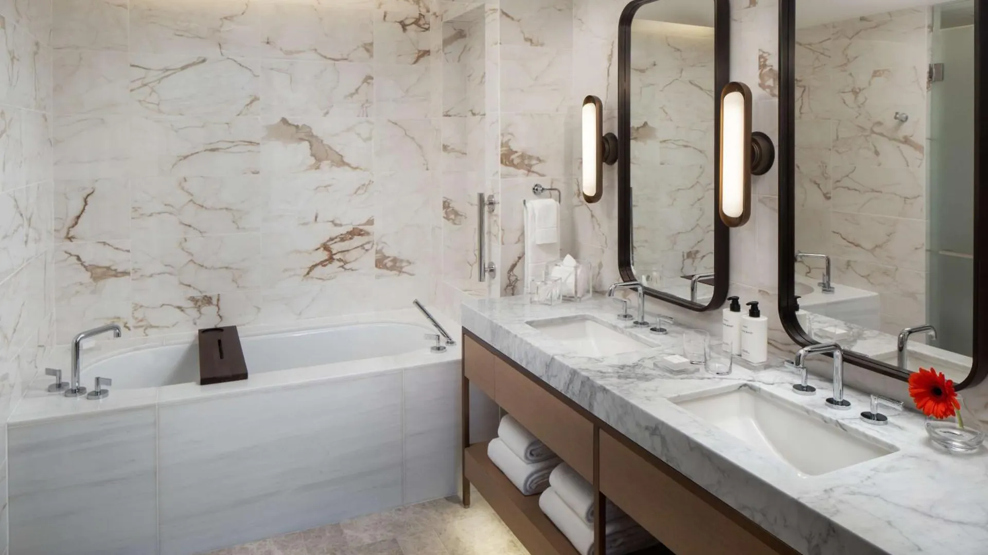***** Hotel Conrad Nashville USA